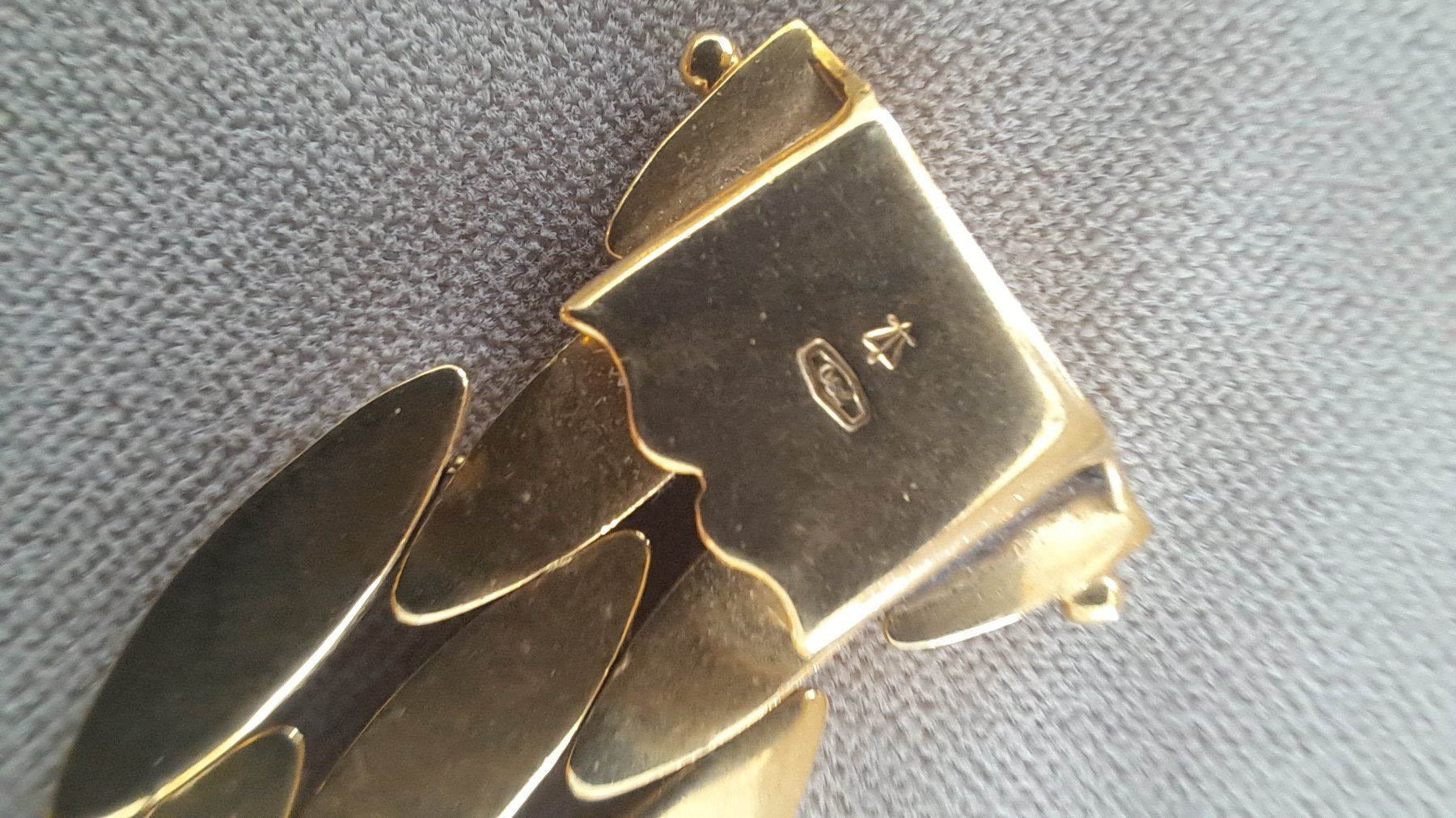 Colliers: Einmalig schönes Collier – D'occasion à Pfäffikon ZH par Valsangiaccomo 3