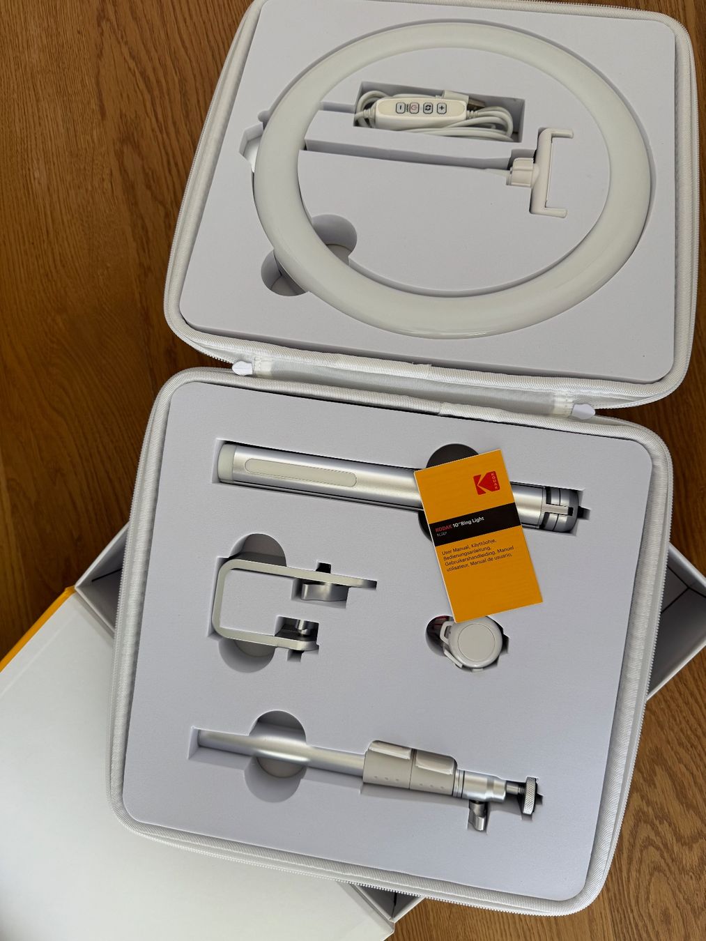 Kodak Lampade: Smartphone-Studiolicht, Kodak, Ring Light für Vlogging 25cm – Usato da Schlieren venduto da CP2005 2