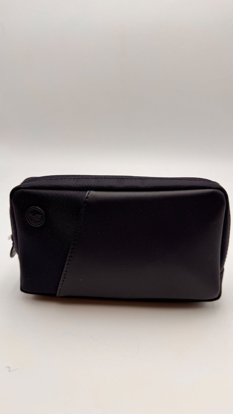 Custodie per cosmetici: Lufthansa Business Class Amenity Kit – Usato da Jonen venduto da FrankWisnewski