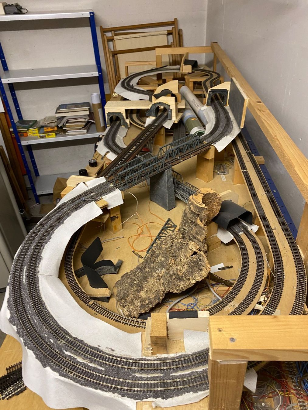 Modelleisenbahnen: Modelleisenbahnanlage analog defekt – Defekt aus Muri b. Bern von Chrigubern