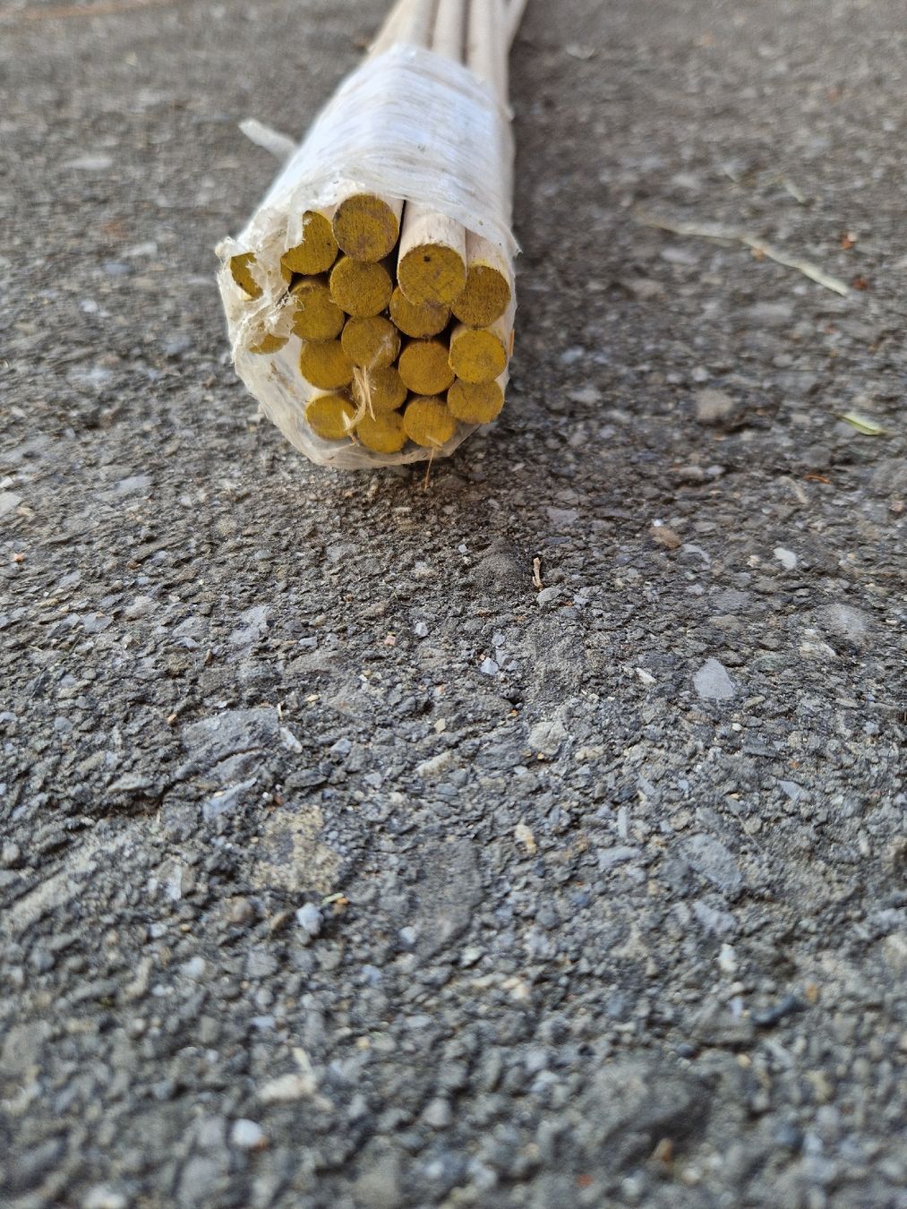 Holzartikel: Dübelstäbe 10mm 19Stk x 1m – Gebraucht aus Knutwil von mey_cm9n 1