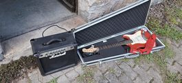 E-Gitarre Fender Squier mit Marshall Verstärker und Koffer