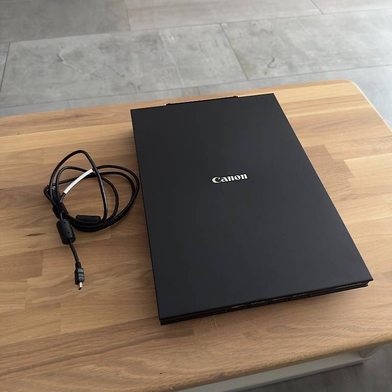 Canon Scanner: Canon CanoScan LiDE 300 Flachbettscanner – Gebraucht aus Widen von flavio_marchi