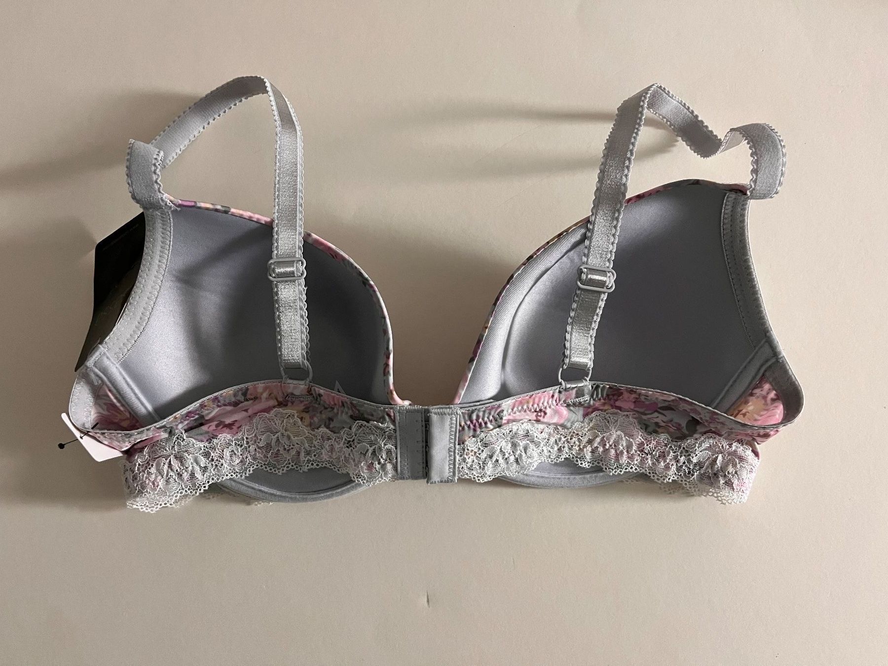 Sassa Sonstige Unterwäsche: SASSA, Schalen-BH, Grösse 85B, Farbe Hellgrau/Blumenmuster – Neu und originalverpackt aus Rudolfstetten von gst_g7xl 7