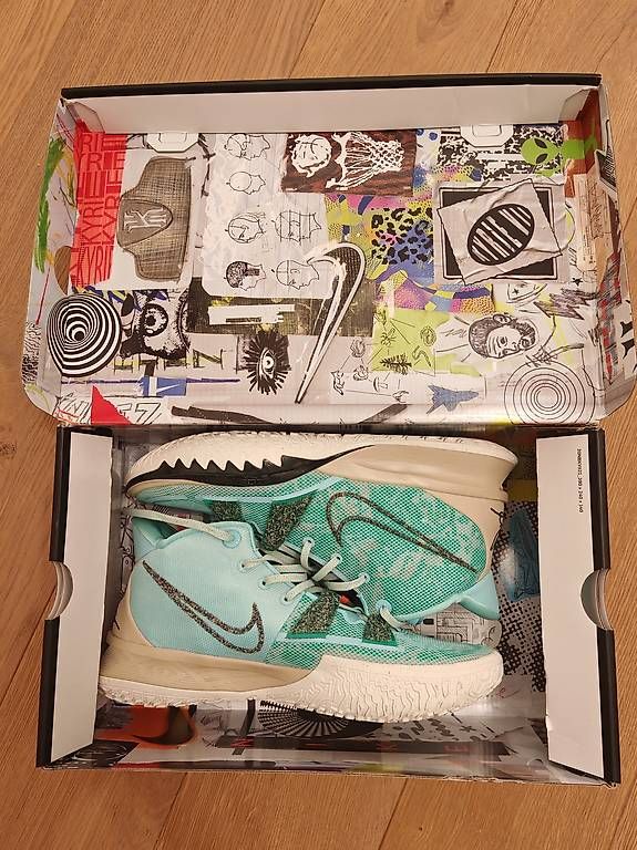Herrenschuhe: Nike Schuh Kyrie Irving Gr. 46 – Neu und originalverpackt aus Pfäffikon ZH von chris198830 1