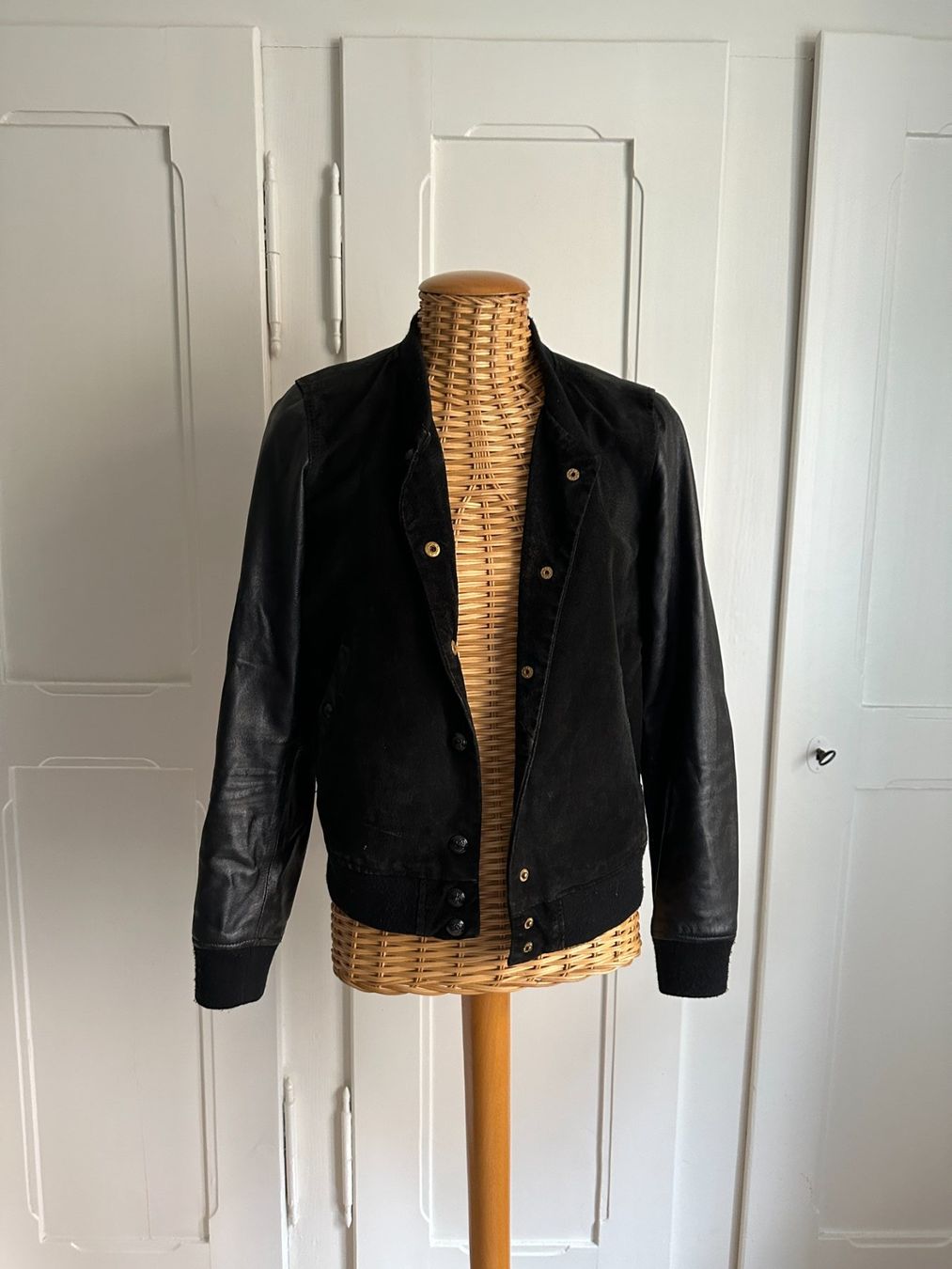 Mango Giacche: MANGO - Lederjacke schwarz S – Usato da Zürich venduto da Diazaio
