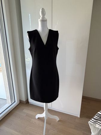 Mango - Black V-neck sleeveless dress