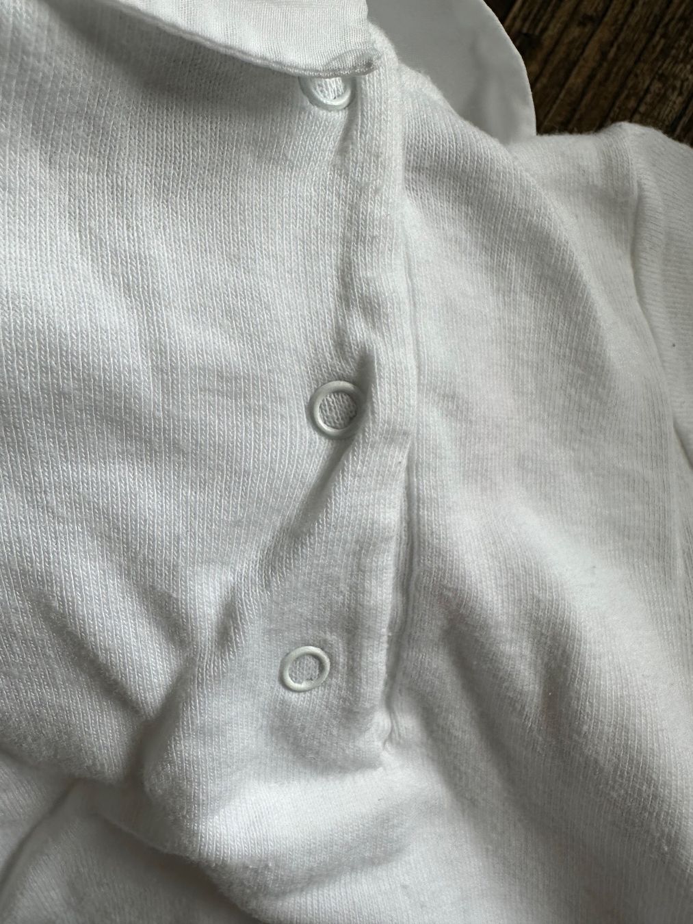 Camicie, Top & T-shirt: Bonpoint Body 1M Newborn weiss – Usato da Wollerau venduto da NinaWollerau 2