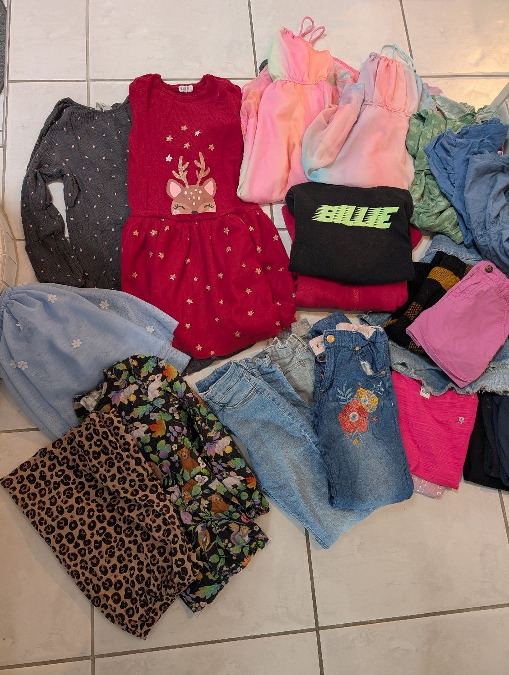Lotti & Set di vestiti: Kleiderpaket 140 Mädchen – Usato da Gebenstorf venduto da fa1zz