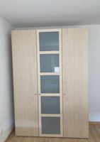 Kleiderschrank in gutem Zustand