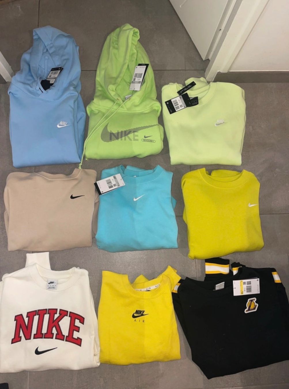 Nike Pullover & Sweatshirts: Nike Sweater/Hoodie/Pullover – Gebraucht aus Horw von ver_kls9