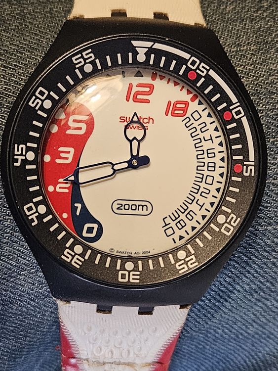 Montre STAMPS Neuve (pile à Remplacer) - Modèle Unisexe Adulte, Sans étiquettes