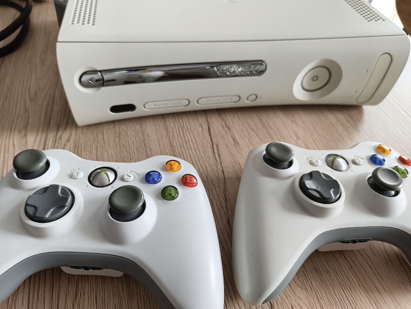 Microsoft Console: Xbox 360 blanche 60GB 2 manettes – Usato da Marly venduto da jeandaniel2525 3