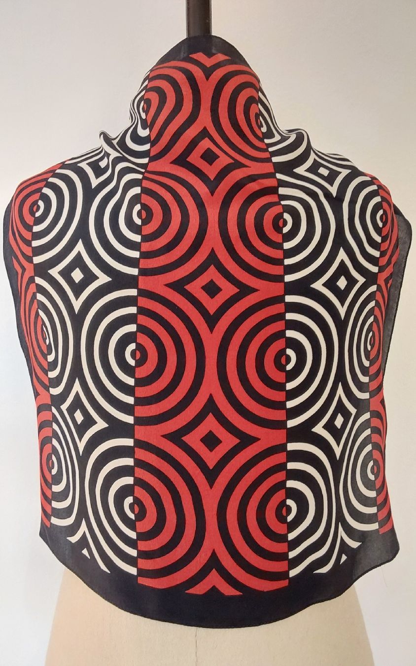 Foulards, Tücher & Schals: Seidenfoulard quadratisch  – Gebraucht aus Köniz von scopello12 1