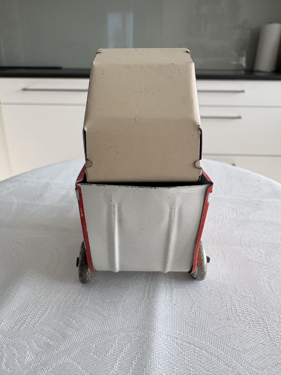 Giocattoli: Puppenstubenwagen – Usato da Schönenberg ZH venduto da Roxana8820 2