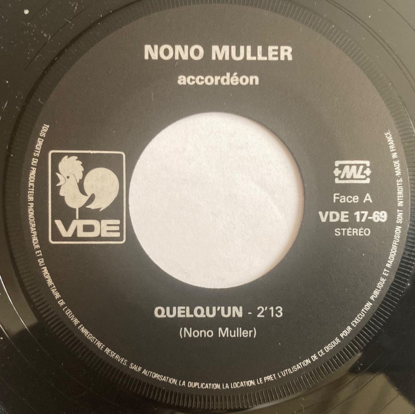 Vinyles: NONO MULLER - QUELQU'UN – D'occasion à Poliez-Pittet par Newtown-Records 2