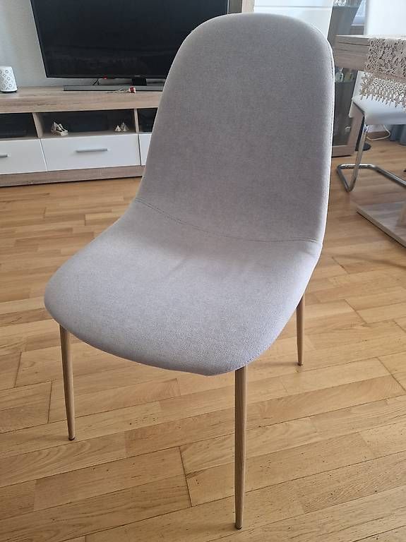Chaises: Esszimmerstühle  – D'occasion à Steffisburg par carlos.-.costa