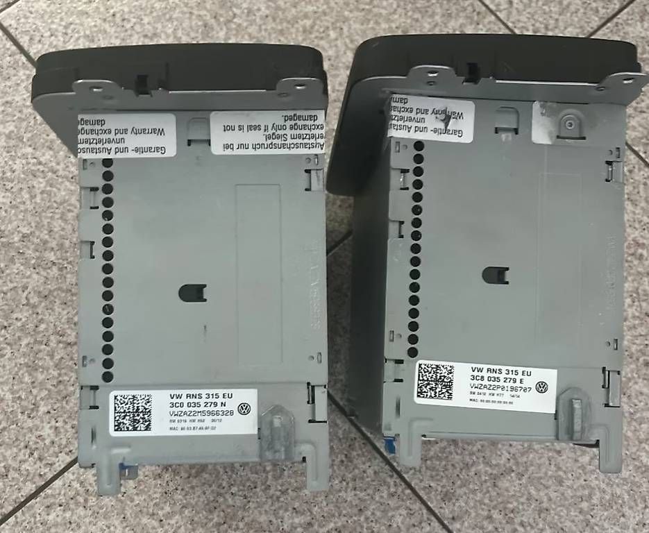 Navigatori: 2 Stk. VW RNS315 (defekt) – Usato da Basel venduto da plam108 1