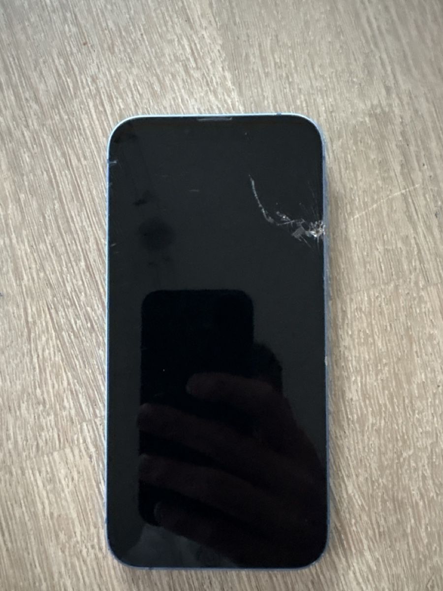 Apple Handys / Smartphones: Iphone 13, 256 GB – Gebraucht aus Zürich von jul_dpt5