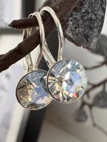 Elegante Ohrhänger mit glitzerndem Stein im Silberlook