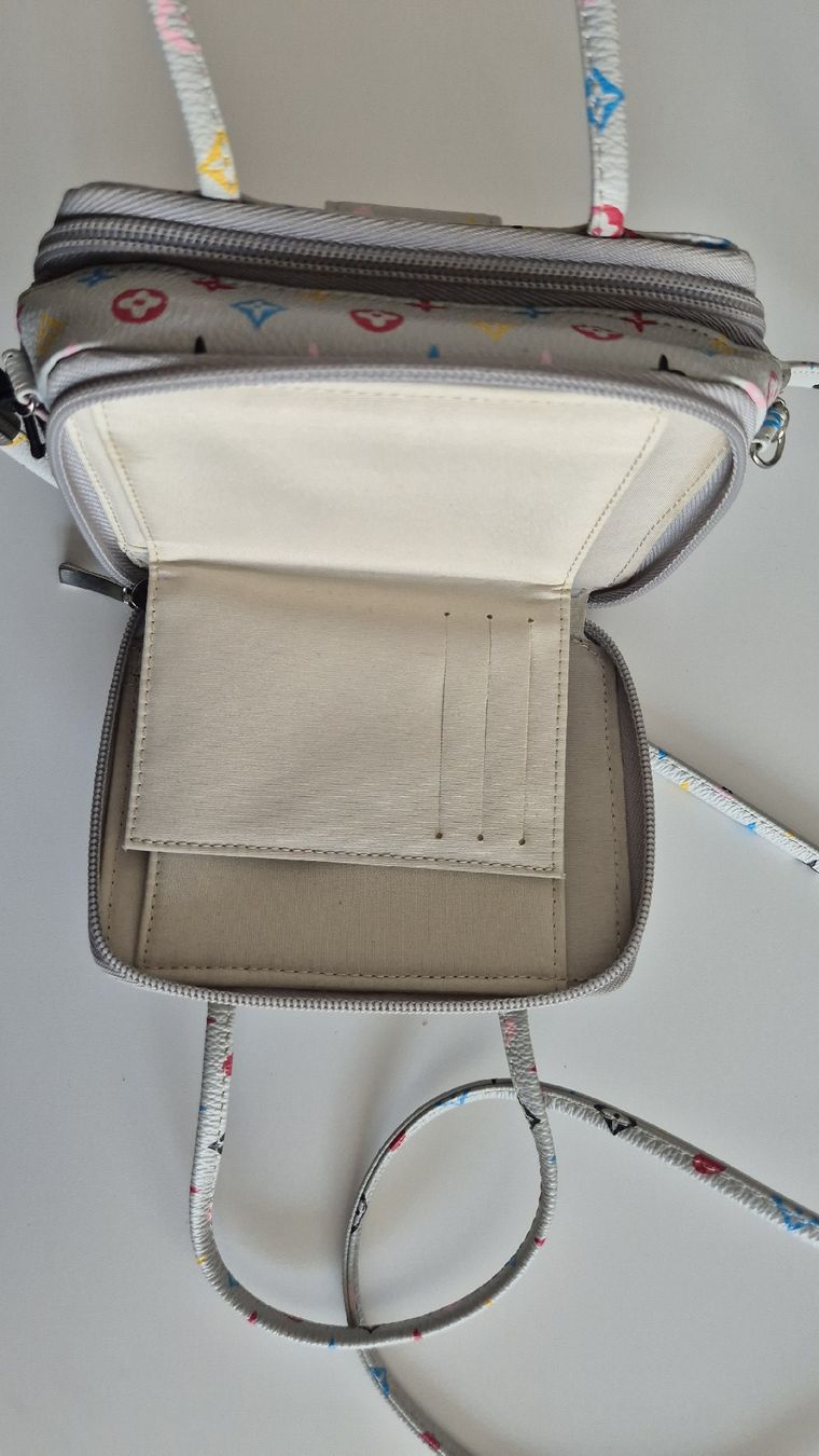 Taschen für Damen: kleine Handtasche, grau mit Muster – Gebraucht aus Basel von svonscha 4