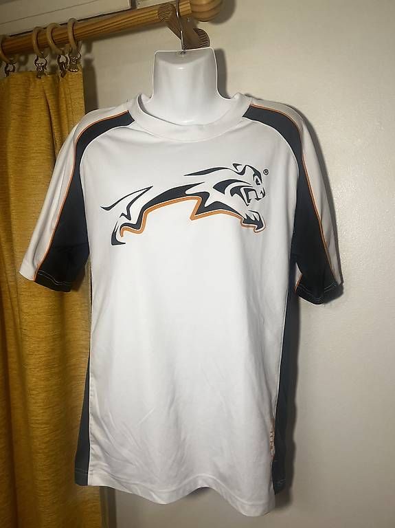 T-shirt: T'shirt OTW athletic – Usato da Cheiry venduto da dam_pd2m