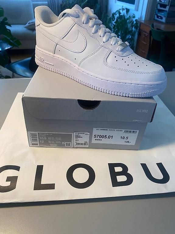 Nike Herrenschuhe: NEUE Nike Air Force 1 Gr. 44.5 – Neu und originalverpackt aus Zürich von Lena333 3