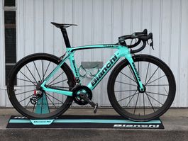BIANCHI OLTRE XR4 TOP condition!!! LIGHTWEIGHT Wheelset.