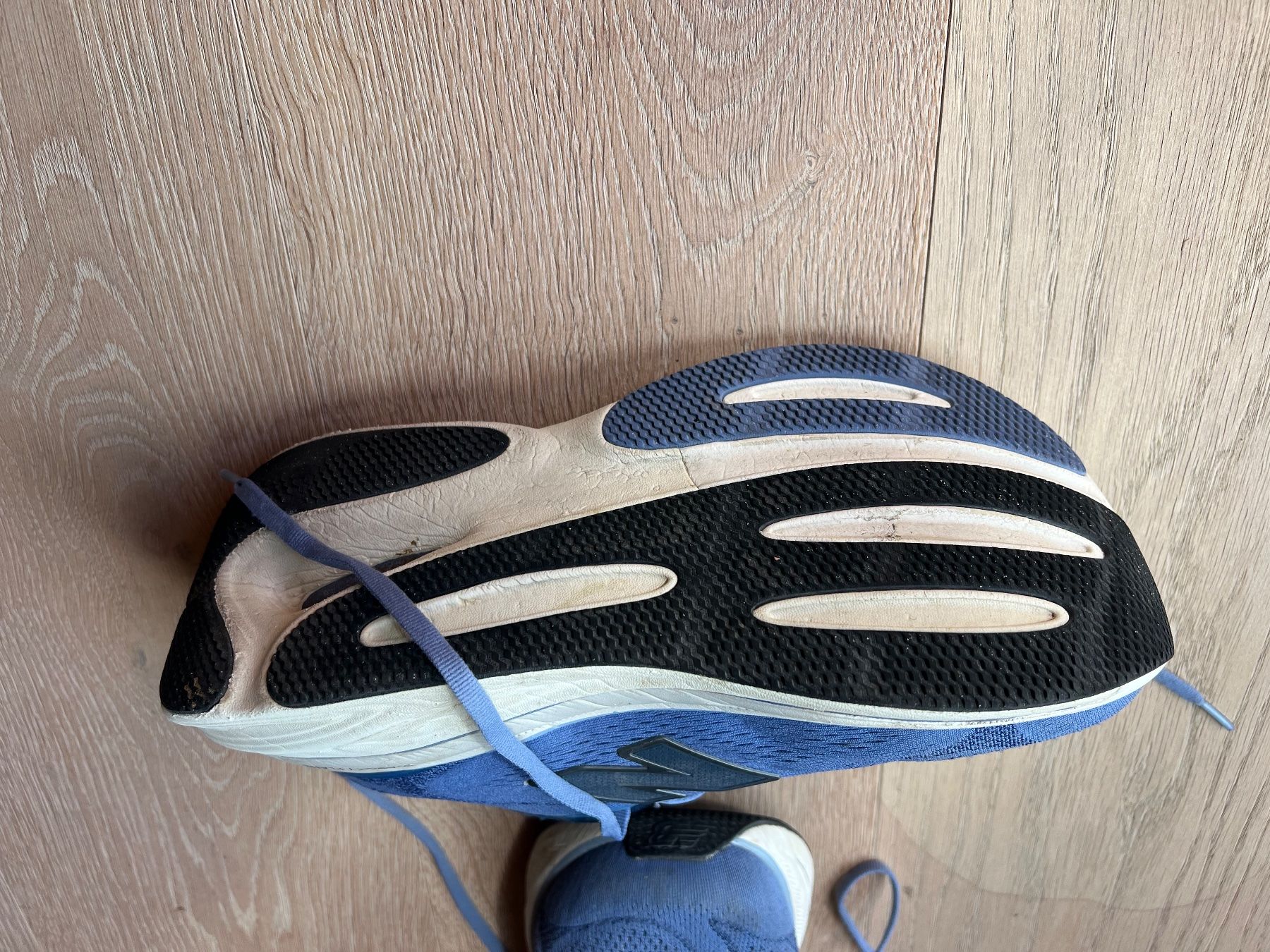 New Balance Herrenschuhe: New Balance 860 – Gebraucht aus Friltschen von rubufri1982 3