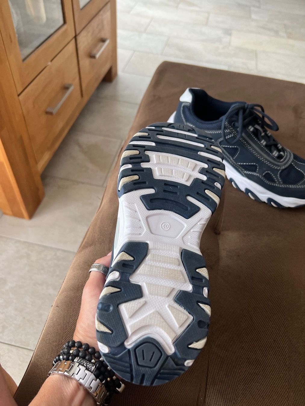 Scarpe per ragazzi: Turnschuhe neu!!Gr.40 – Usato da Seewen SO venduto da Muggi3 1