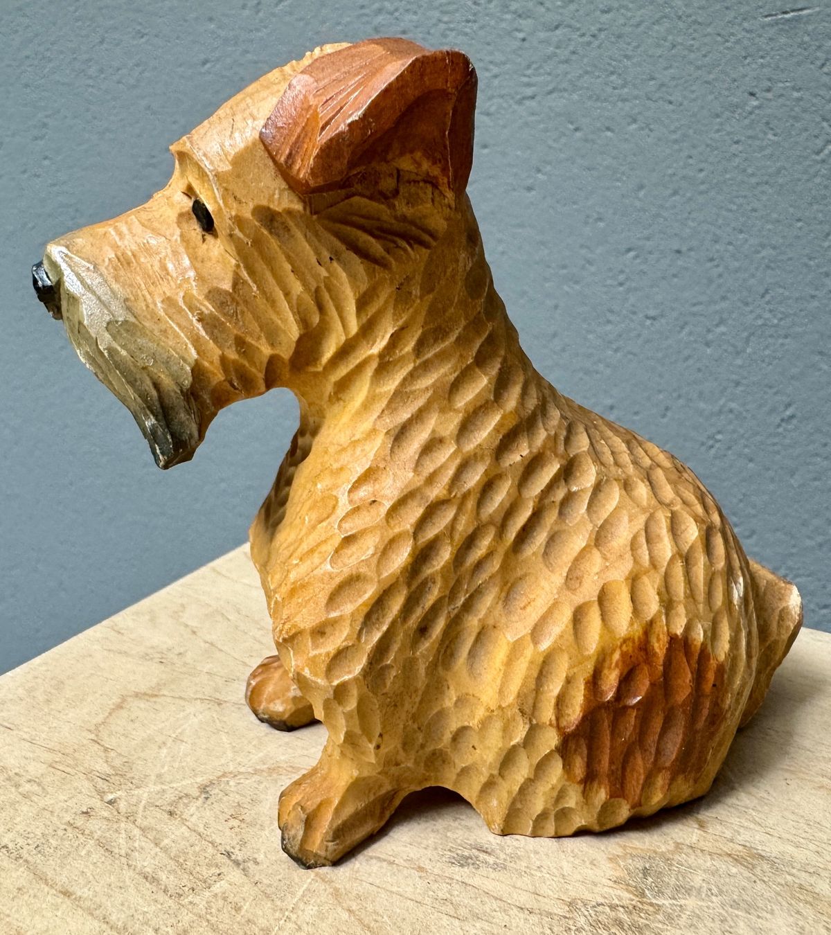Statuette: Schnitzerei Figur Brienzer Schnitzerei Holz TERRIER 10.5 cm – Usato da Rothrist venduto da Luckywinner 2