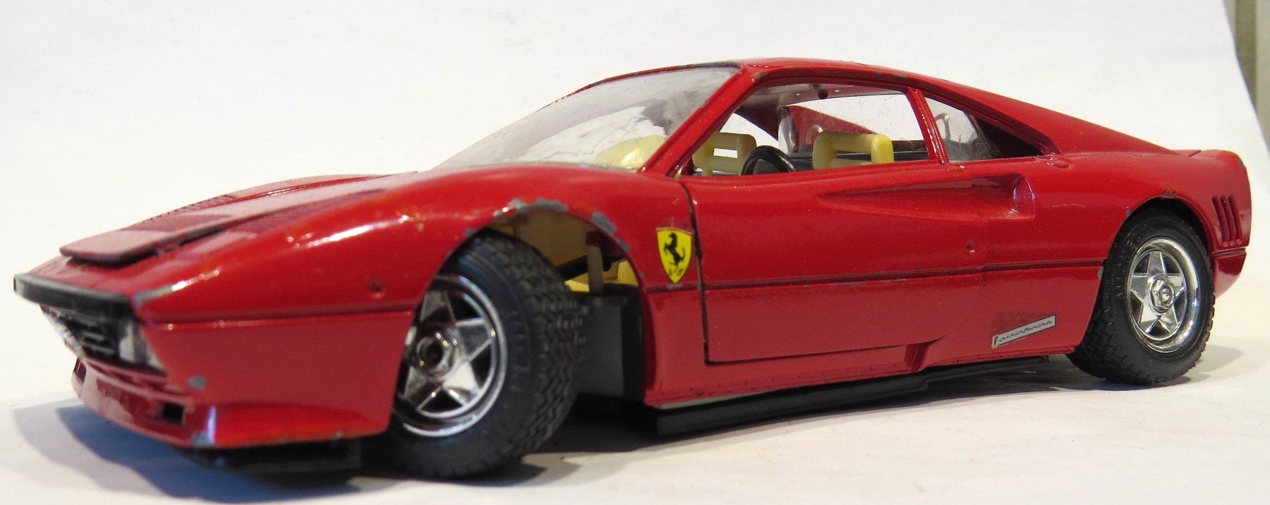 Ferrari Modellini d'auto: 1:24 Bburago Ferrari Schrottplatz – Difettoso da Ettingen venduto da Burago 6