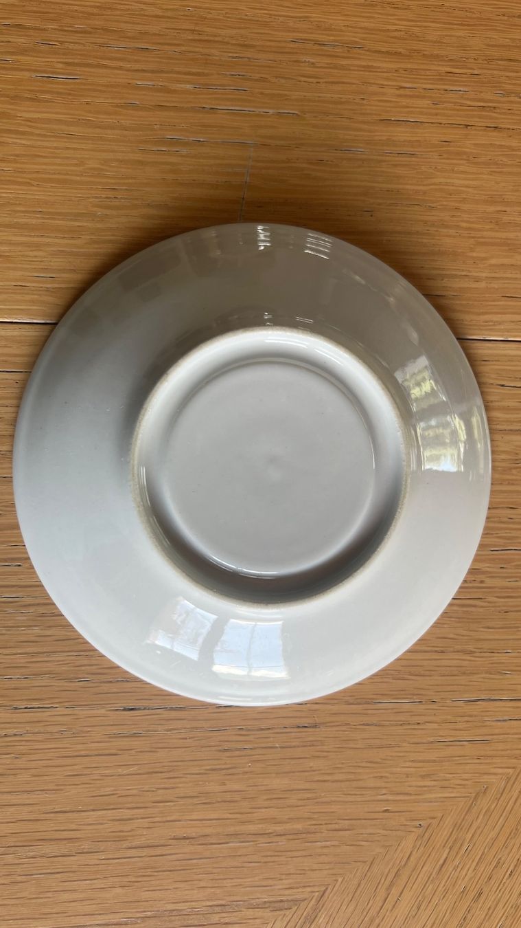 Rössler Assiettes: Rössler Untertasse, hellgrün – D'occasion à Schübelbach par Dolly990_2 1