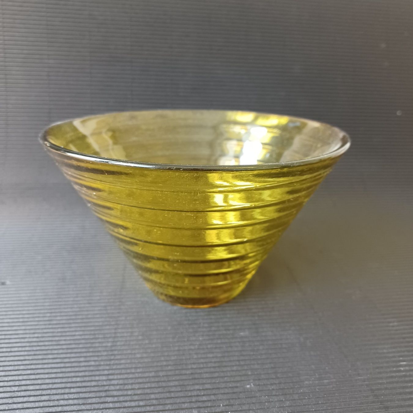 Bicchieri: GLASSCHALE  Gelb – Usato da Zürich venduto da Bellabo 1