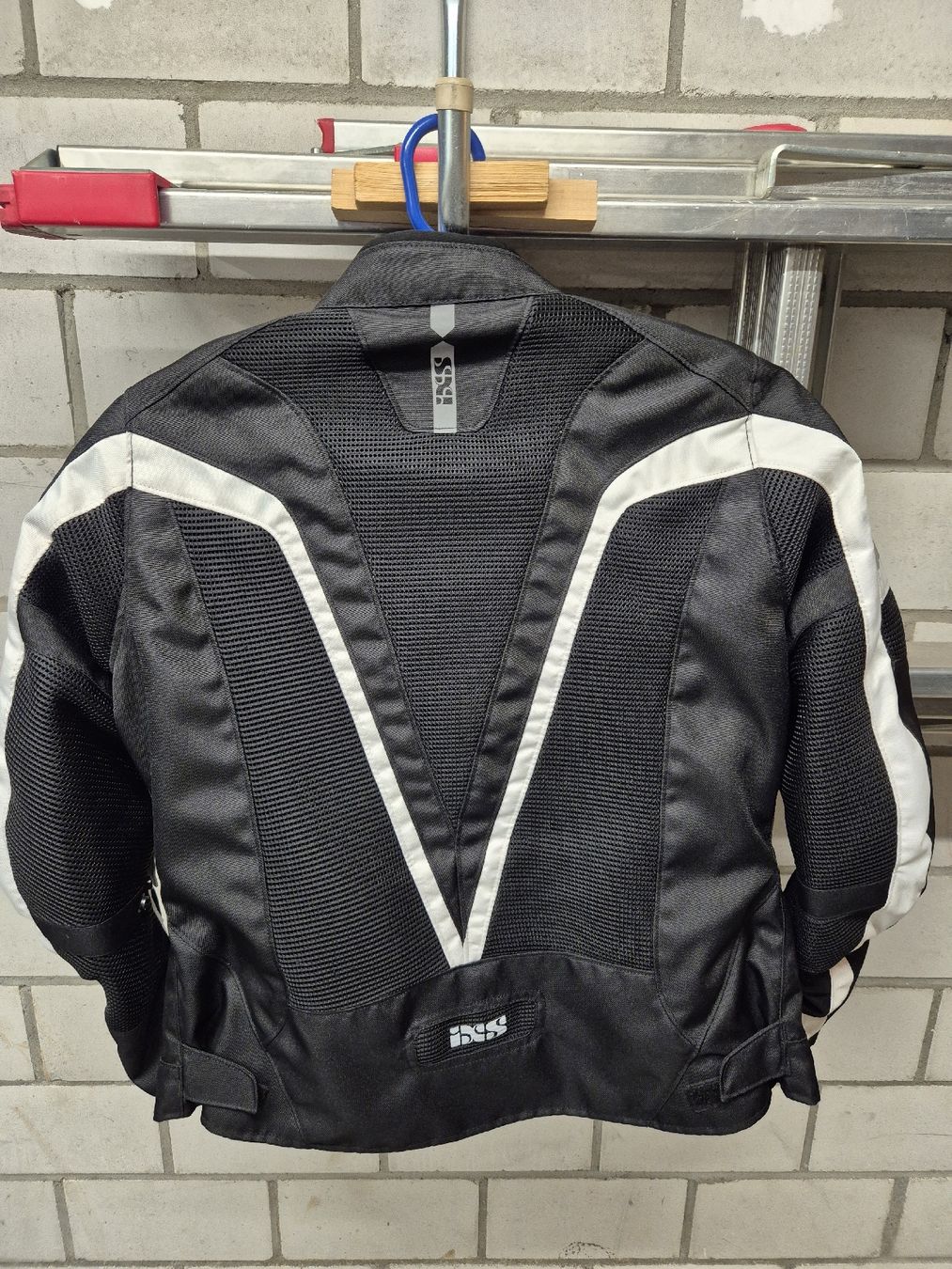 IXS Giacche: Motorradjacke – Usato da St. Margrethen SG venduto da Jog4