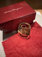 Salvatore Ferragamo Foulard Ring goldig neuwertig