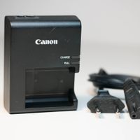 Canon LC-E10E Akku Ladegerät (für LP-E10) KOSTENLOSER VERSAN