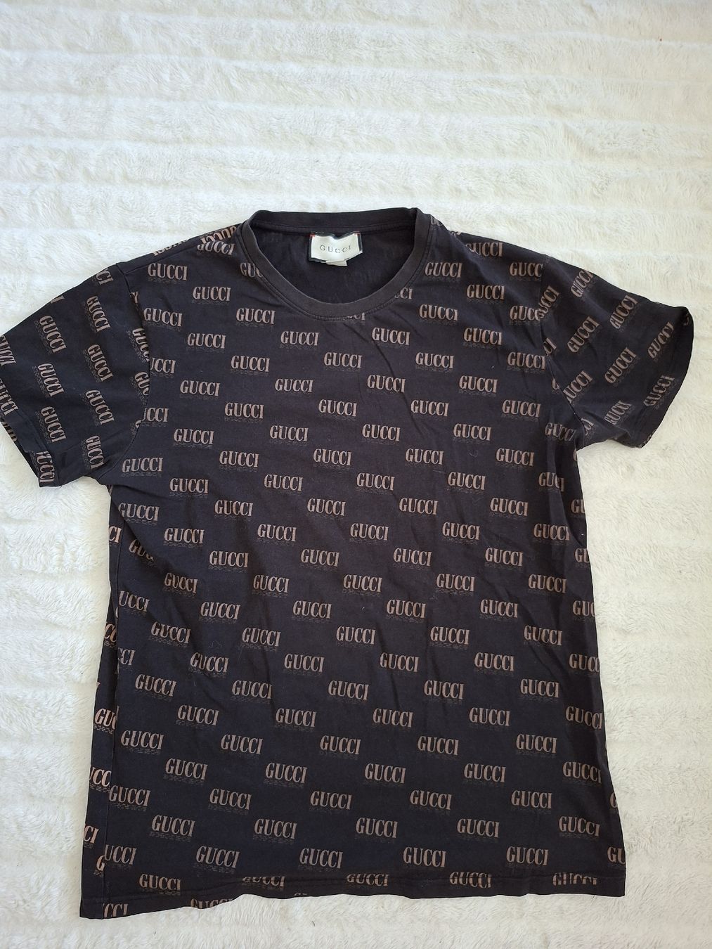 Gucci T-Shirts: T-shirt Gucci  – Gebraucht aus Renens VD von ser_j2fn 1