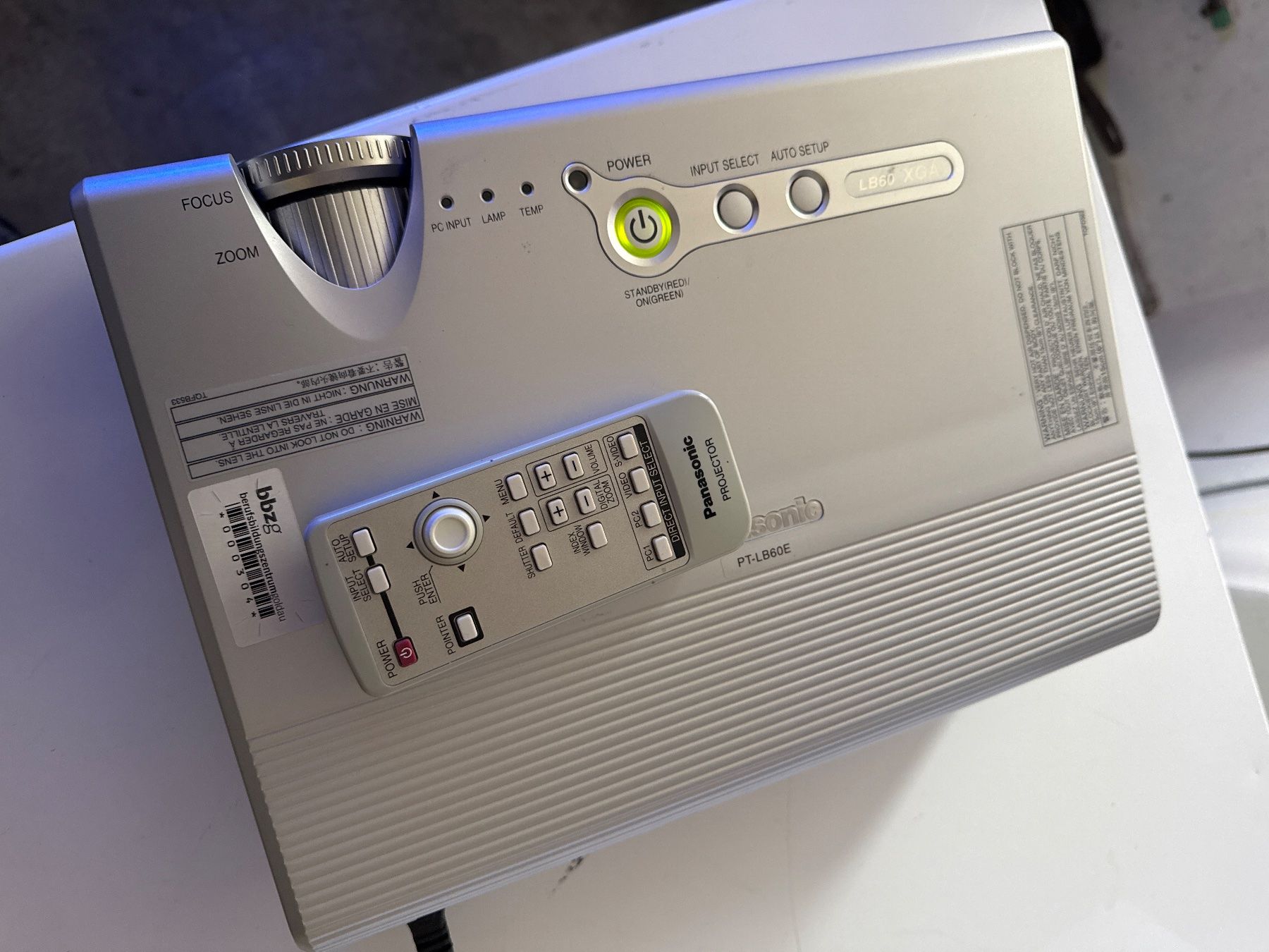 Panasonic Proiettori: Vidéo projecteur Panasonic – Usato da St imier venduto da sav_bjf9 3