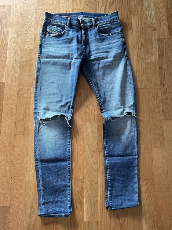 Diesel Jeans: Diesel Slimfit Jeans NEU – Nuovo (secondo la descrizione) da Recherswil venduto da Noname1