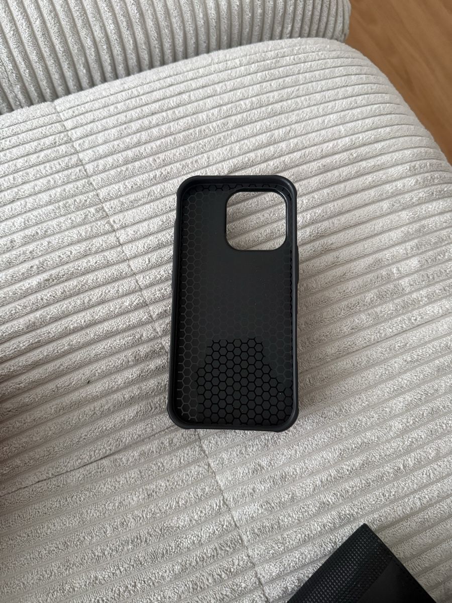 Apple Cover & Protezioni schermo: Iphone 16pro Handyhülle mit Kartenset – Nuovo (secondo la descrizione) da Oftringen venduto da saitama95 3