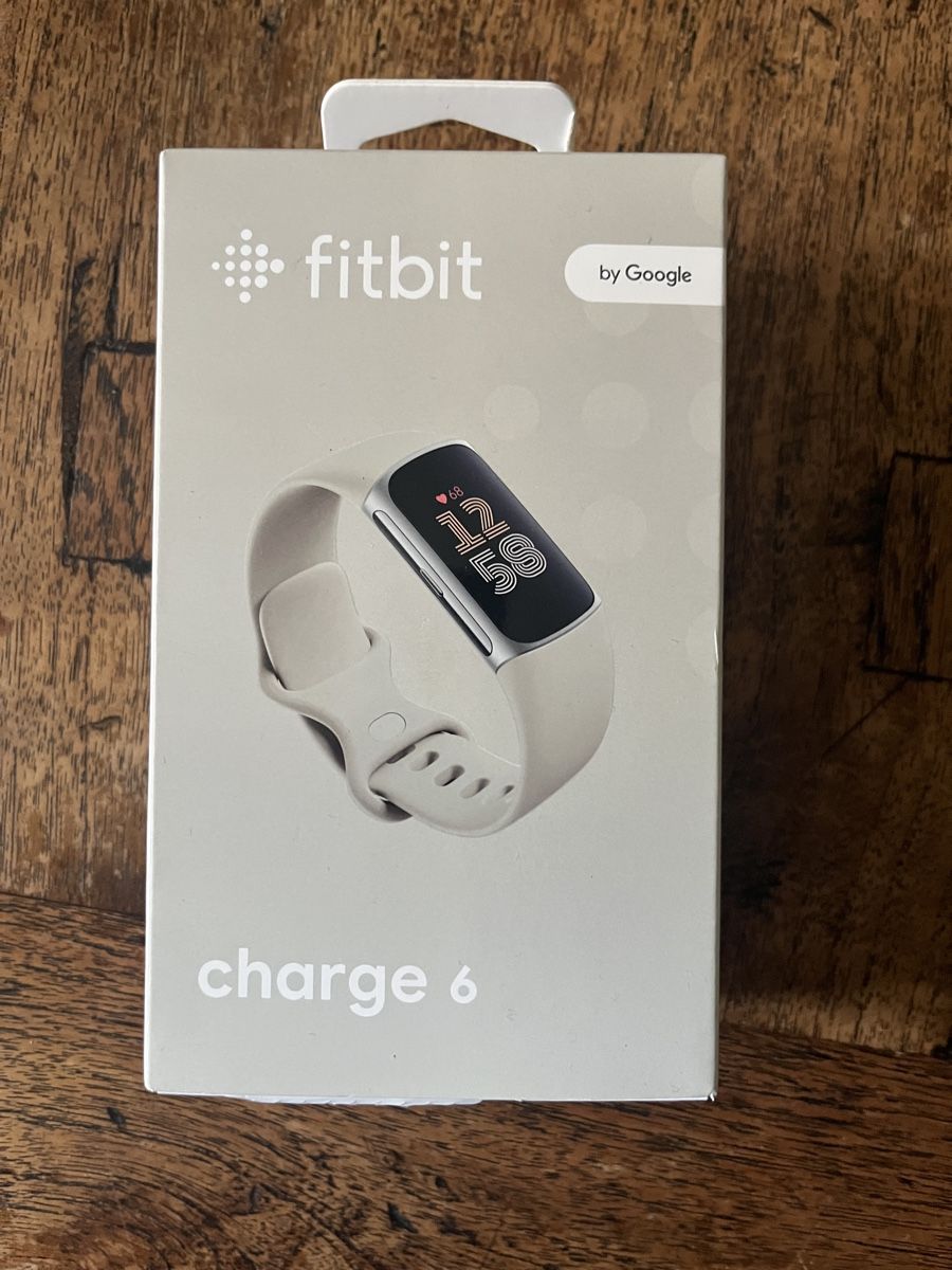 Fitbit Smartwatch: Fitbit Charge 6 Used – D'occasion à Zürich par Ccascelli