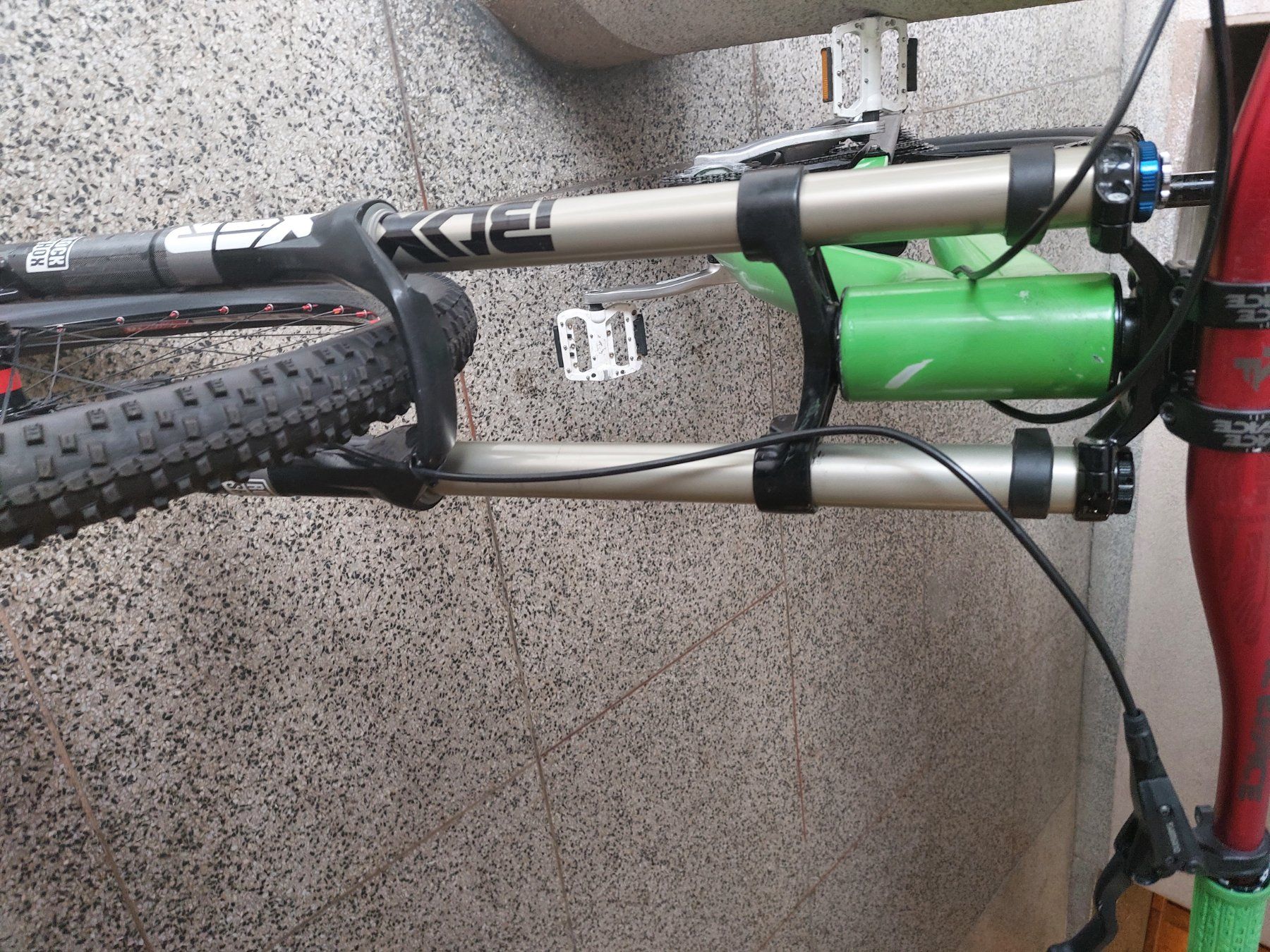 Specialized Vélos: Specialized status – D'occasion à Basel par  1
