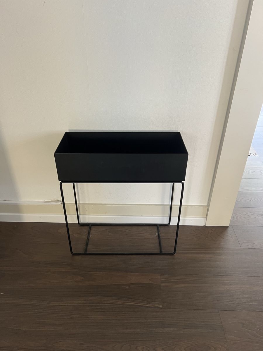Ferm living Vasi per fiori: Ferm Living Plant Box – Usato da Zürich venduto da live06 1