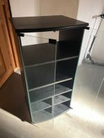 Kommode/Sideboard mit Glas und Ränder