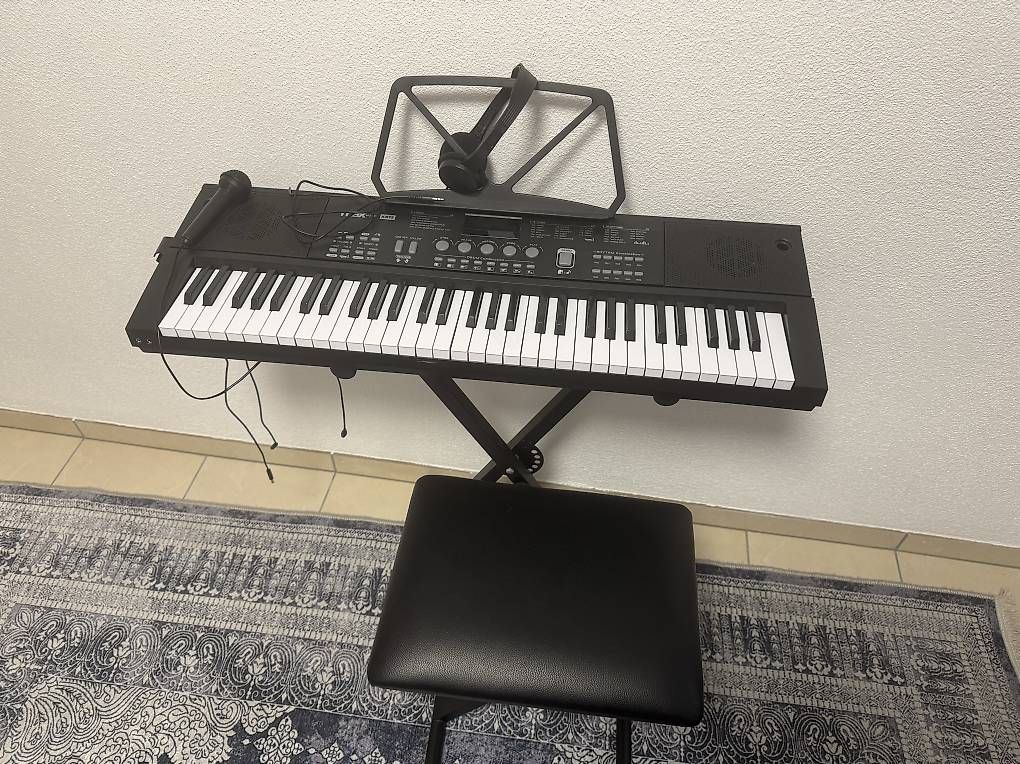 Strumenti musicali: Kinder Klavier  – Usato da Lenzburg venduto da bes_8zjy
