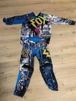 Fox Motocross Kleidung: Hose, Hemd und Helm