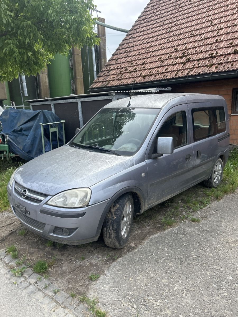 Opel Automobili: Opel Combo – Usato da Ammerzwil BE venduto da Leiser