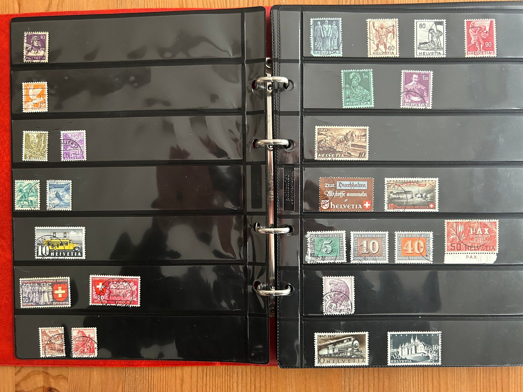 Tous les timbres: Briefmarkenalbum Schweiz – D'occasion à Zollikon par Xblanka 1