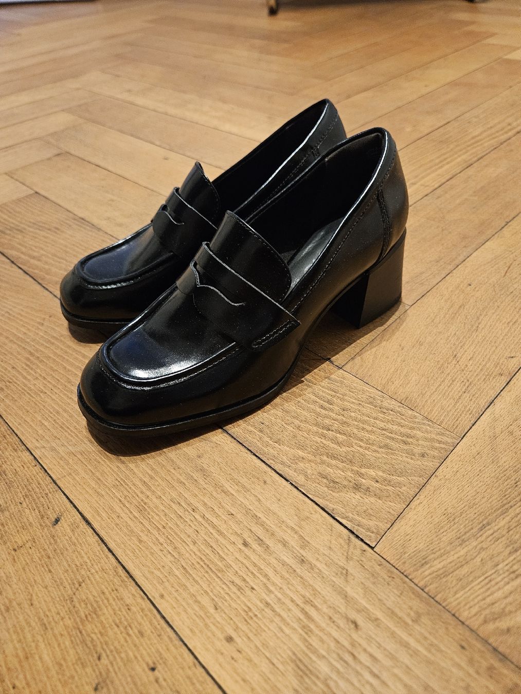 Tamaris Scarpe da donna: Loafer mit Blockabsatz Tamaris – Usato da Zürich venduto da nat_20